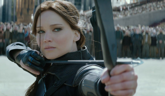 Katniss com arco e flecha